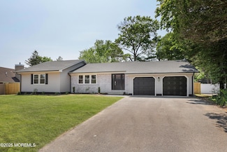 514 Ilexberry Ln, Toms River, NJ 08753