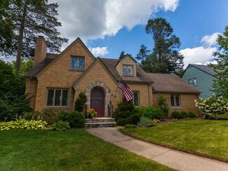 2322 Harlem Blvd, Rockford, IL 61103