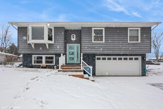 93 Ash Ct, Hebron, IN 46341