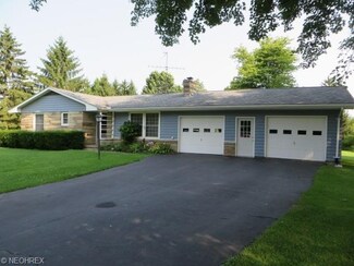 221 Susan Dr, Jefferson, OH 44047