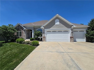 1150 Creekmoor Dr, Raymore, MO 64083
