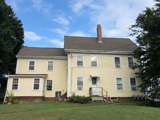 7 Martin St, Essex, MA 01929