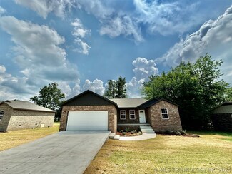 410 E Keetoowah St, Tahlequah, OK 74464