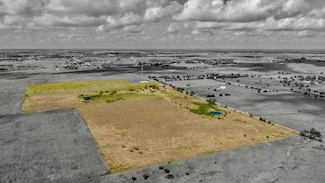 624 Berger Rd, Schulenburg, TX 78956