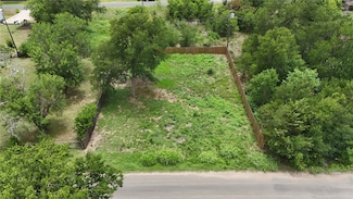 14601 Zurick Dr, Swiss Alpine Village, TX 78617