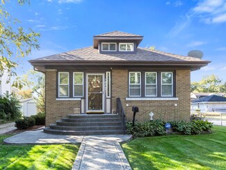 1424 E Washington St, Joliet, IL 60433