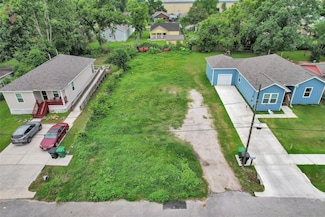 3306 Caplin St, Houston, TX 77026
