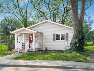 4005 Curtis Ave, Grove City, OH 43123