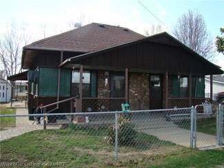 301 SE 2nd St, Red Oak, OK 74563