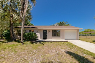 207 SW Bridgeport Dr, Port Saint Lucie, FL 34953