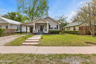 213 5th St, Abbeville, LA 70510