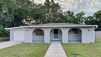 8600 Cardell Dr, New Port Richey, FL 34654