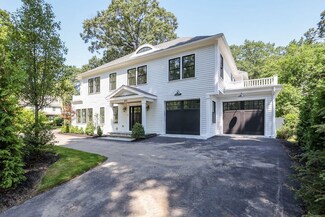 1471 Beacon St, Waban, MA 02468
