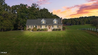 963 Main St, Surgoinsville, TN 37873