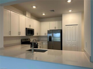 19548 Hinkley Dr, Estero, FL 33928