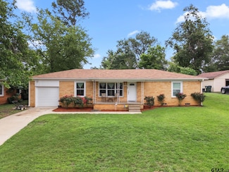 1917 Baker Dr, Tyler, TX 75702