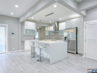 423 Elm St, Kearny, NJ 07032