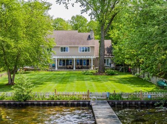 5780 N Watervliet Rd, Watervliet, MI 49098