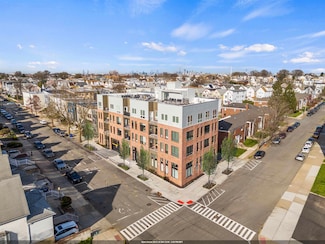 117 W 2nd St Unit 202, Bayonne, NJ 07002