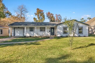 5750 Kohler St, Beaumont, TX 77706