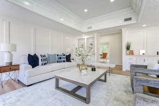 11618 Lakeside Place Dr, Houston, TX 77077