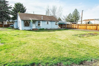 827 N 9th St, Payette, ID 83661
