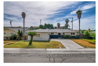 509 S Redwood St, Visalia, CA 93277