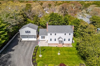 10 Kings Rd, Harwich, MA 02645