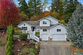 14310 Woodland Ave E, Puyallup, WA 98373