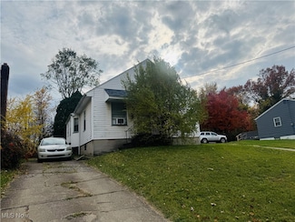 609 E Dewey Ave, Youngstown, OH 44502