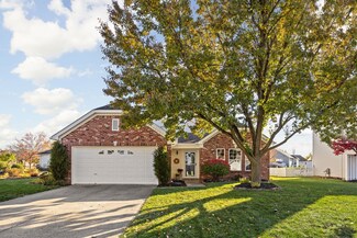 9234 Crossing Dr, Fishers, IN 46037