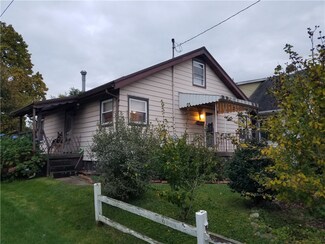 1504 2nd St, Natrona Heights, PA 15065