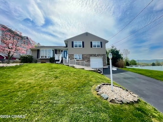 297 W Grand St, Nanticoke, PA 18634