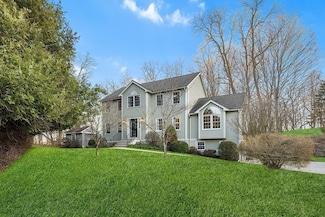 4 Barberry Ln, West Newbury, MA 01985