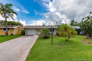 8221 NW 11th St, Pembroke Pines, FL 33024