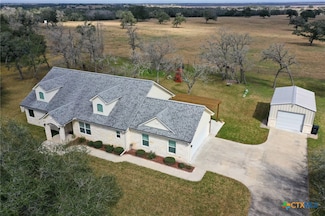 229 Padre Ln, Victoria, TX 77905