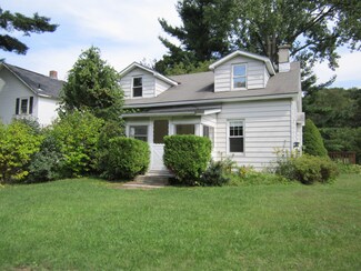 44 Mountain View St, Williamstown, MA 01267