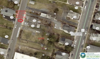 1379 Washington St, Hellertown, PA 18055