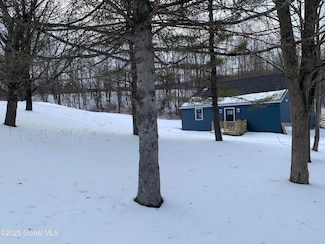 135 Priddle Rd, Esperance, NY 12066