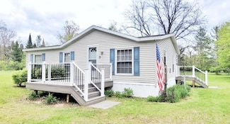 8326 S Delaware Ave, Baldwin, MI 49304