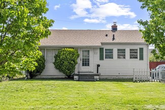 652 Georgian Dr, Columbus, OH 43228