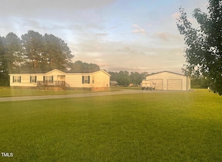 1331 Nixon Rd, Autryville, NC 28318