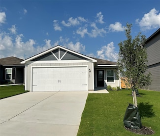 109 Morrison Dr, Jarrell, TX 76537