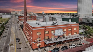 104 21st St Unit 203, Galveston, TX 77550