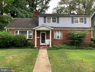 7211 Tod St, Falls Church, VA 22046