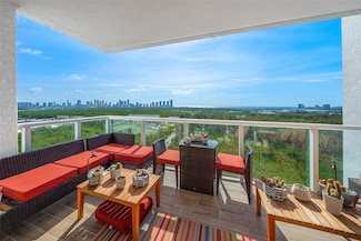15051 Royal Oaks Ln Unit 2101, North Miami, FL 33181