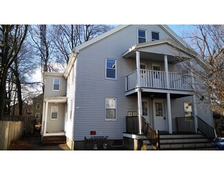 133 1/2 North St Unit R-2, Salem, MA 01970