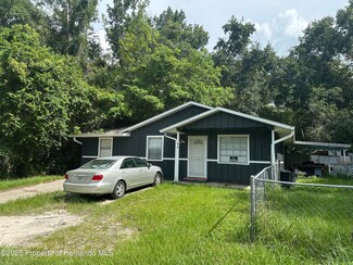 610 Iris St, Brooksville, FL 34601
