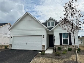 1254 Fairstone Dr, Lewis Center, OH 43035
