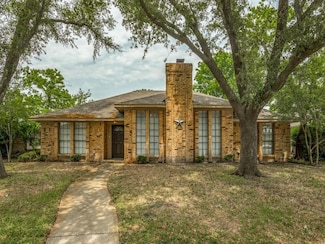 7701 Salzburg Dr, Rowlett, TX 75089